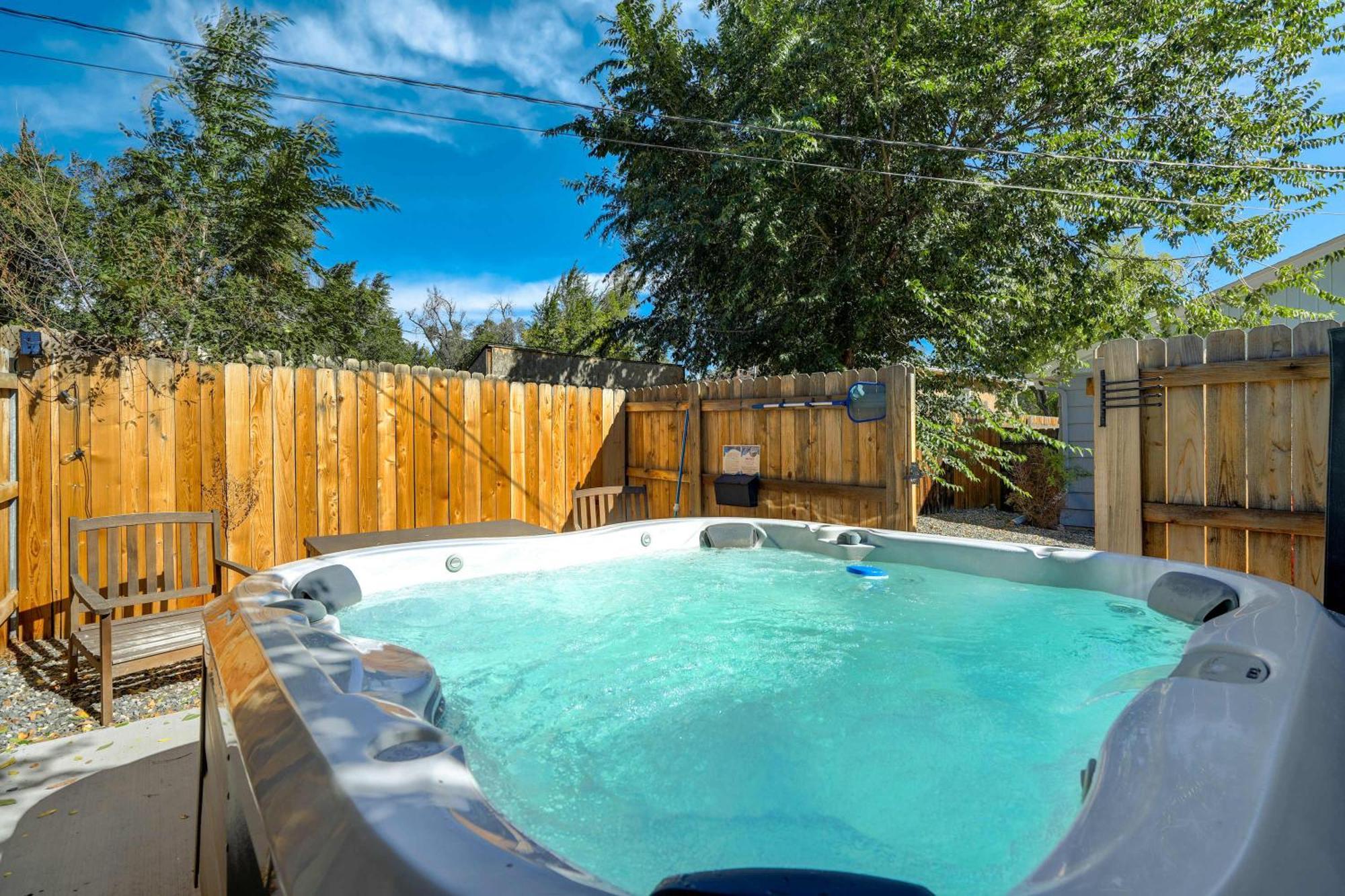 Bonny Adventure Downtown W Hot Tub & Fire Pit Casa vacanze Colorado Springs