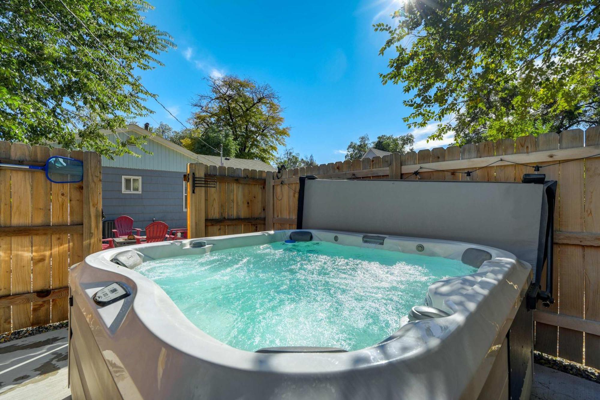 Bonny Adventure Downtown W Hot Tub & Fire Pit Hébergement de vacances Colorado Springs